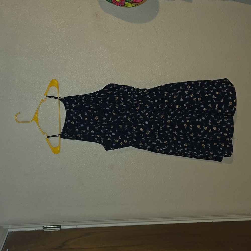 Shein Curve 3xl Short Dress with black background and flower print